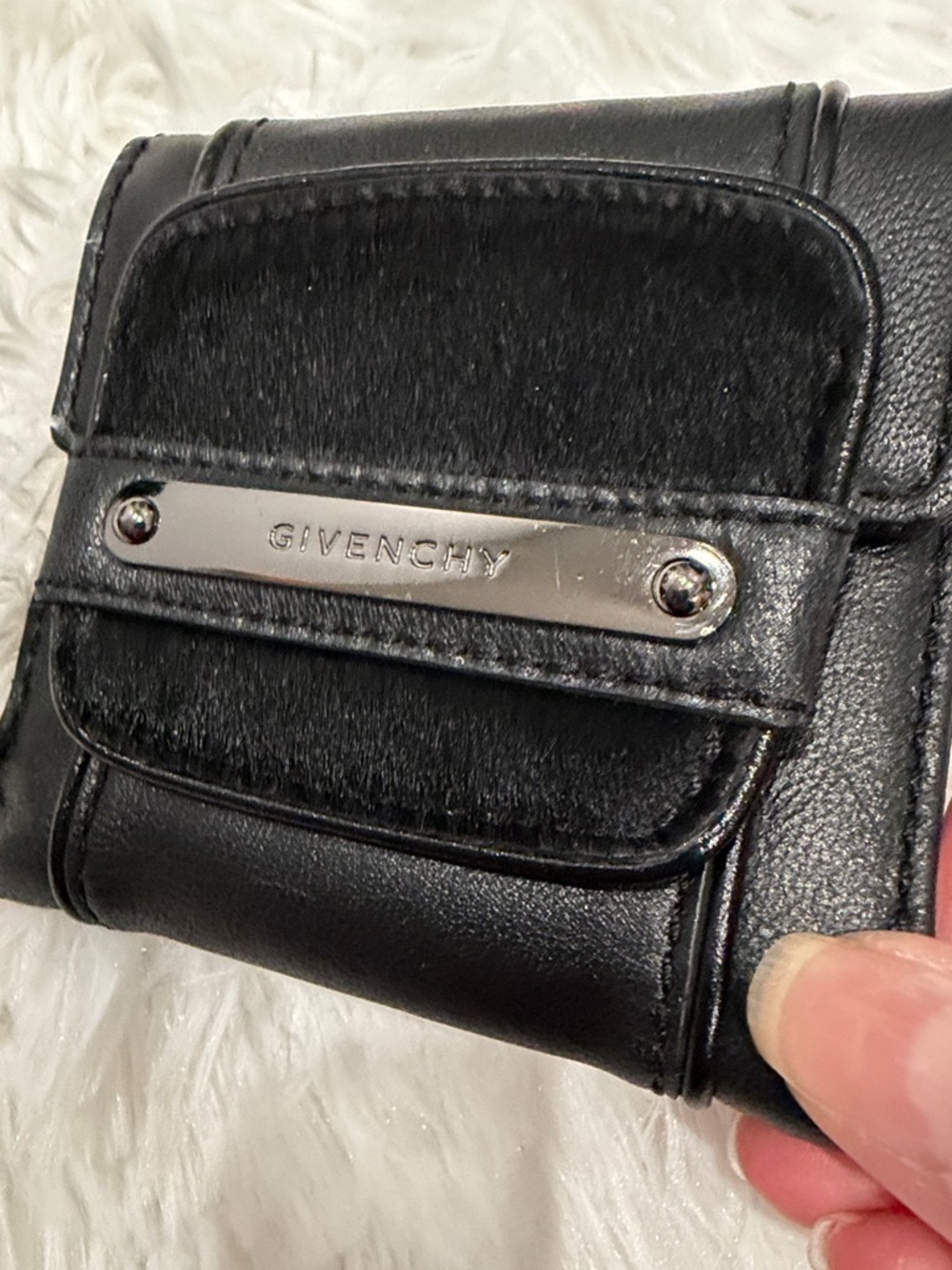 Givenchy Vintage Compact Wallet Black Pony Hair & Leather - Authenticated - Picture 2 of 12